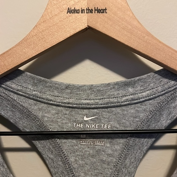 Nike Tank - Picture 4 of 6